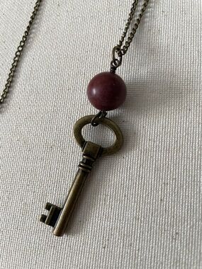 Mahogany brown stone + key necklace